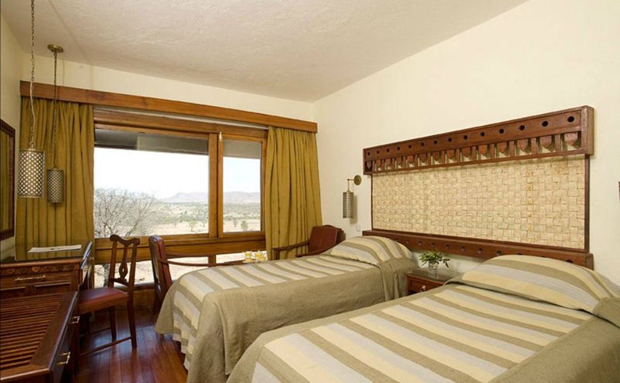 Lobo Wildlife Lodge